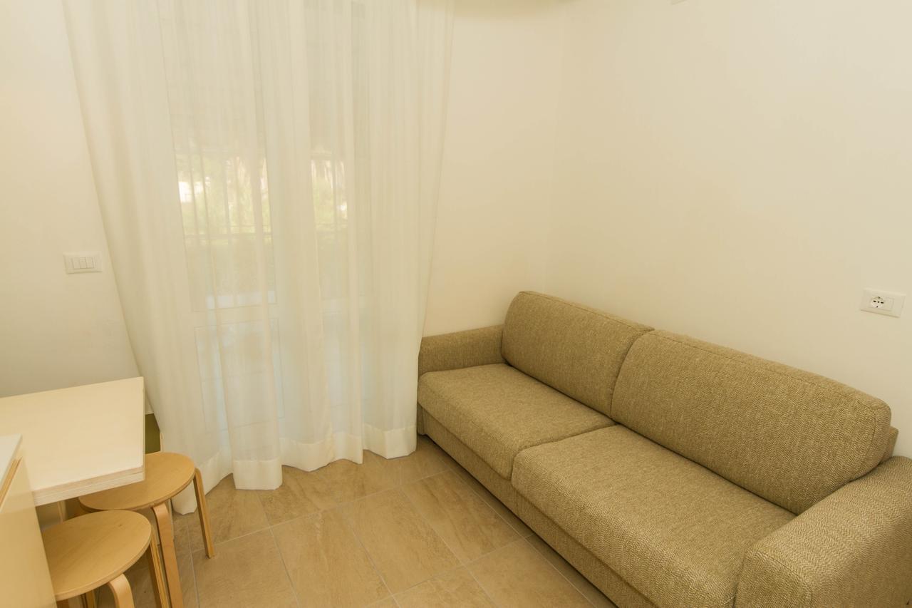 Residence Villa Ombrosa Spotorno Esterno foto