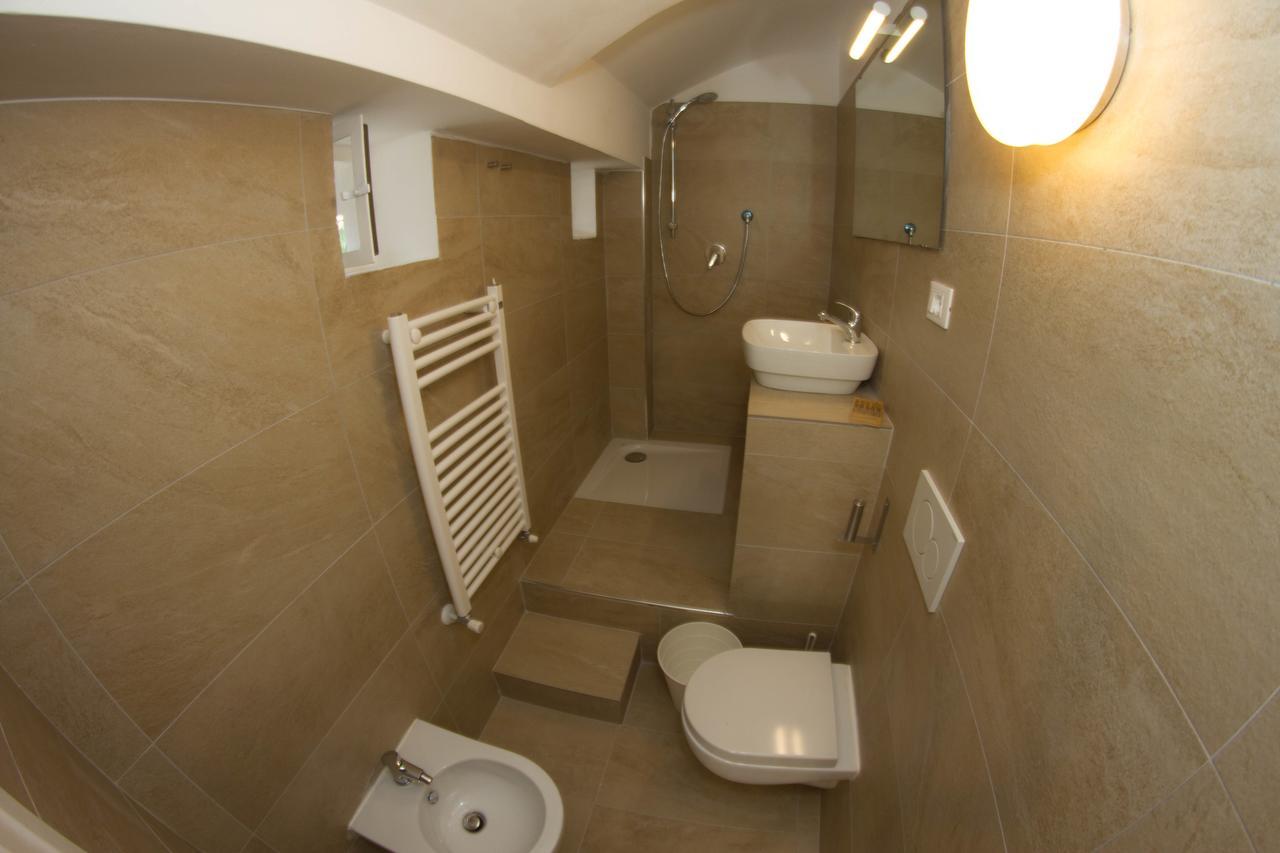 Residence Villa Ombrosa Spotorno Esterno foto